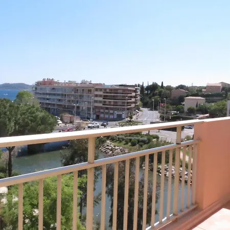 Apartment 2p Avec Climatisation, Piscine Et Parking Au Centre-ville De - Fr-1-780-47